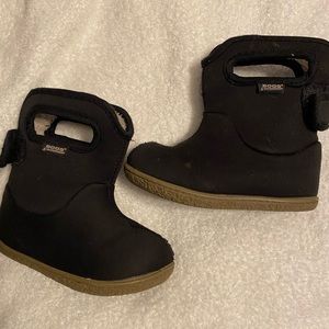 Bog rain boots toddler size 7